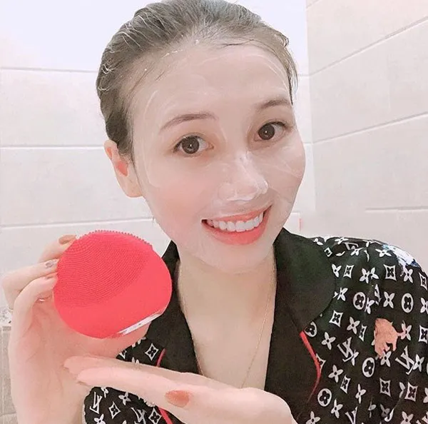 6 kinh nghiệm mua máy rửa mặt chất lượng tốt dành cho các chị em