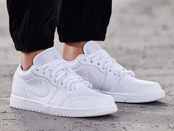 Top 10+ mẫu giày Nike nữ chính hãng trendy 2025