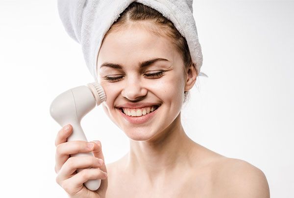 Review top 10 máy rửa mặt cho da nhạy cảm được nhiều khách hàng yêu thích 2025