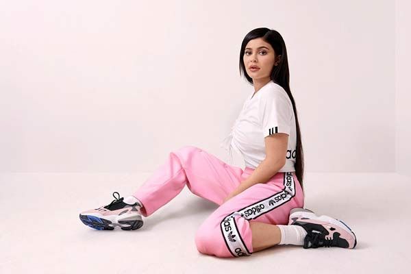 Sneakerhead là gì? Top 10 sneakerhead nổi tiếng hiện nay