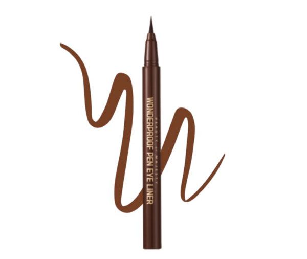 Hướng dẫn cách kẻ mắt nước trong 4 bước cho người mới bắt đầu 9