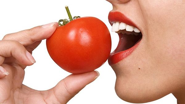 12 cách làm trắng răng bị ố vàng hiệu quả tức thì thân thiện với làn da tại nhà
