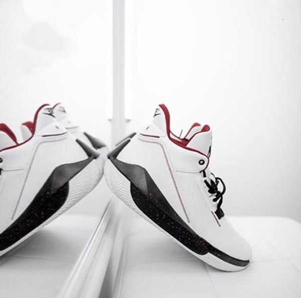 Top 15 đôi giày Jordan cổ cao mẫu mới bán chạy năm nay