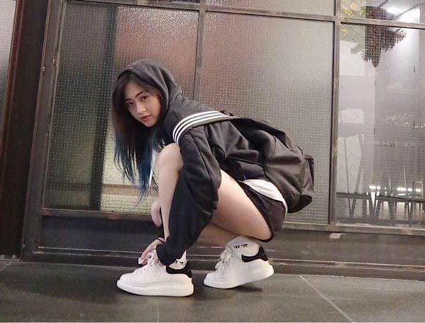 Top 11 đôi giày sneaker Back To School vô cùng đẹp giá học sinh sinh viên - 11