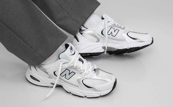 Top 11 đôi giày sneaker Back To School vô cùng đẹp giá học sinh sinh viên - 14