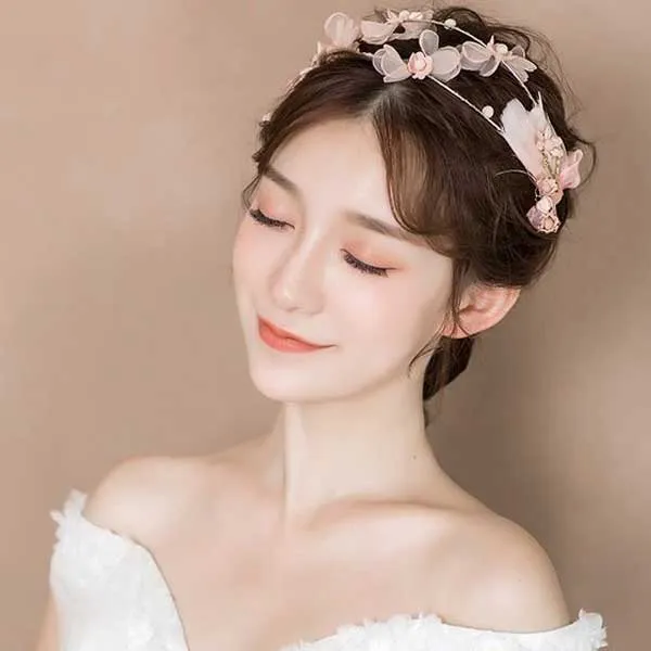 19+ kiểu tóc cho cô dâu mặt tròn thêm xinh đẹp hơn