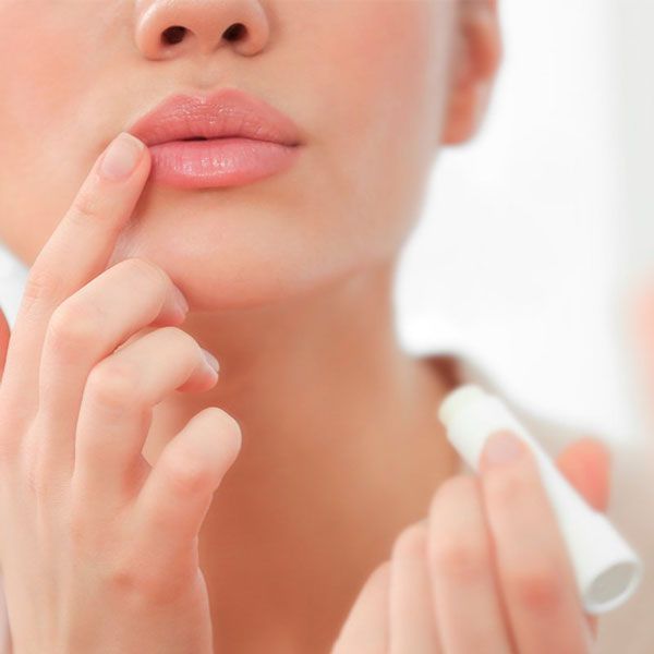 Lip Care Routine là gì? 6 bước dưỡng môi hồng đẹp tự nhiên - 6