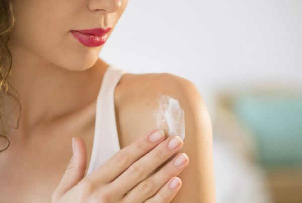 Mách bạn quy trình 8 bước skincare mùa đông hanh khô bạn phải biết 9