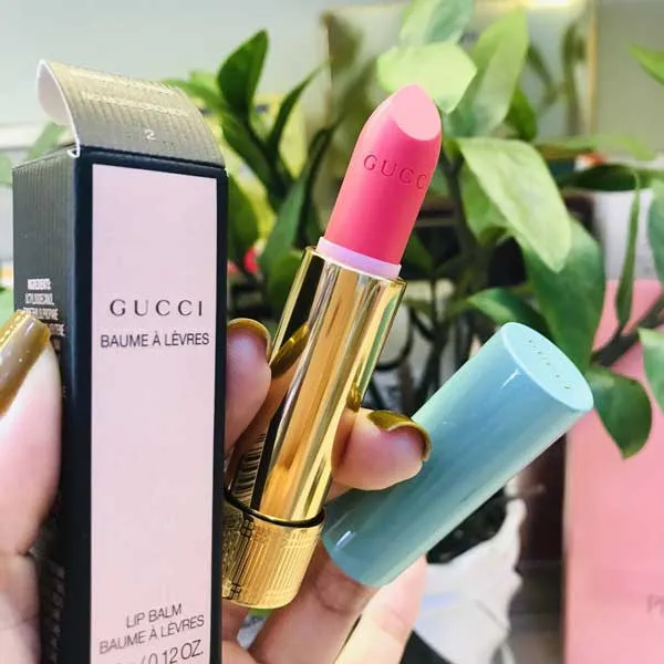 Son dưỡng Gucci màu nào đẹp? Review 4 thỏi son dưỡng môi Gucci cao cấp  - 2