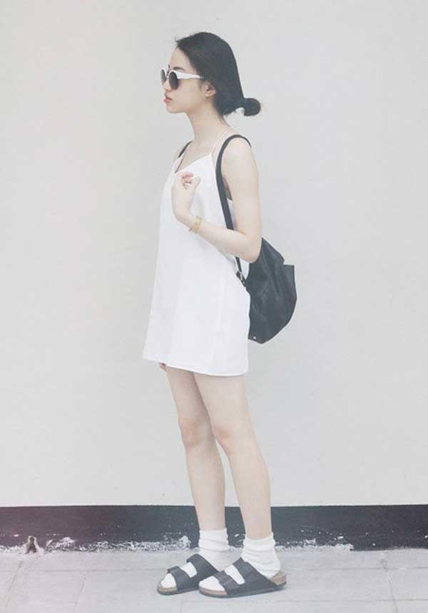 “Tất tần tật” về trend đi tất với dép đang được sao quốc tế lăng xê rầm rộ - 15