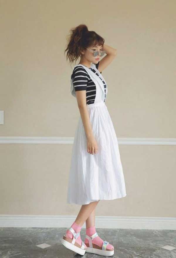 “Tất tần tật” về trend đi tất với dép đang được sao quốc tế lăng xê rầm rộ - 16