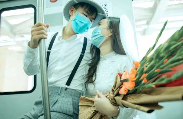 Hướng dẫn 10 cách tạo dáng chụp ảnh với đường tàu vô cùng đẹp