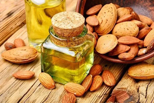 Top 15 cách làm trắng da tay tại nhà nhanh chóng và hiệu quả