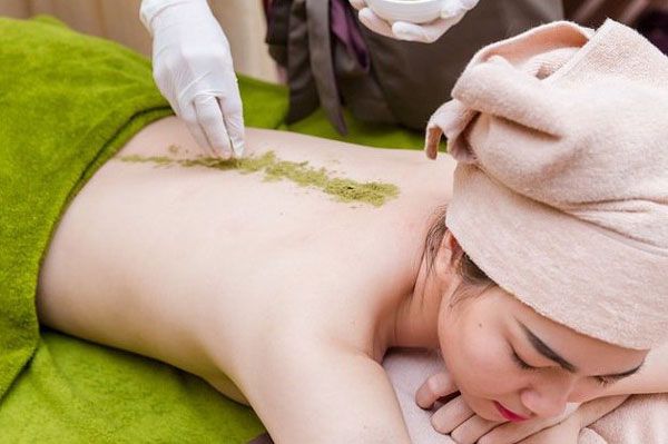Top 10 cách tẩy da chết body tại nhà đơn giản bằng nguyên liệu tự nhiên