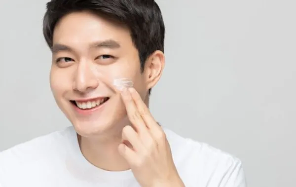 Top 9 bước trang điểm cho nam giới đơn giản và tự nhiên