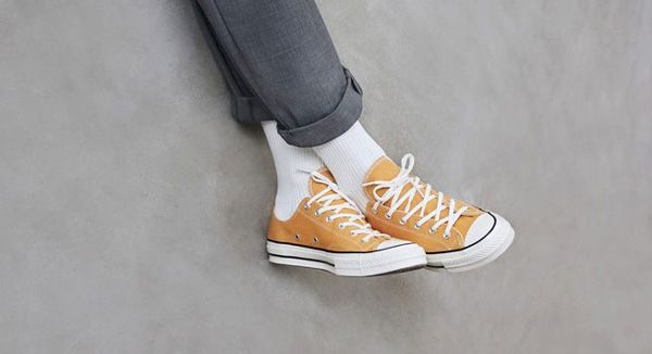 Top 8 đôi giày Converse Chuck Taylor All Star cổ thấp được yêu thích