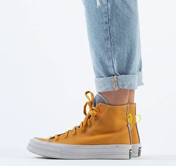 Top 7 giày Converse đế cao “hack dáng” cực đỉnh