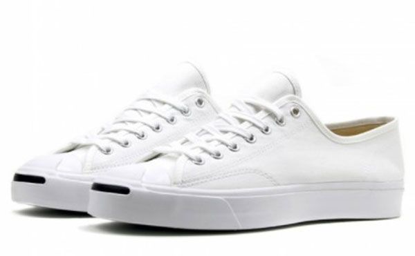 Top 5 giày Converse nam trắng chính hãng được yêu rất thích hiện nay