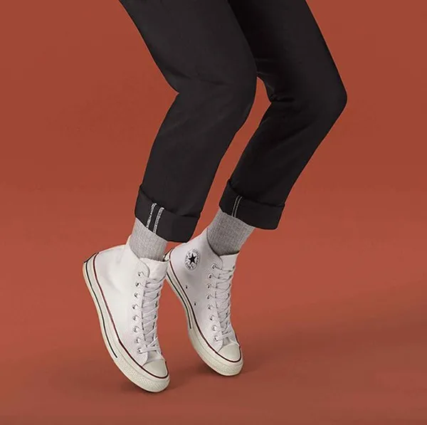 Top 5 giày Converse nam trắng chính hãng được yêu rất thích hiện nay