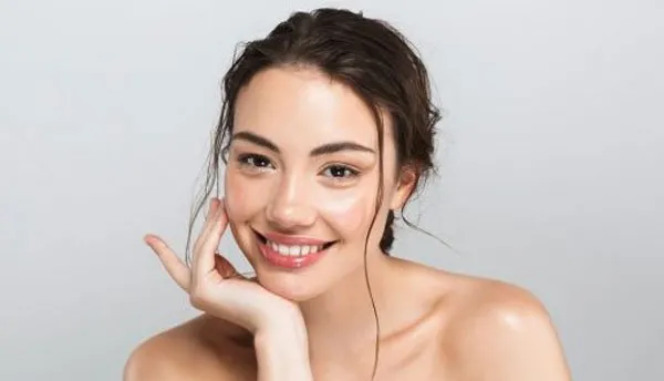 Top 10 kem chống nắng không nâng tone được đánh giá cao hiện nay
