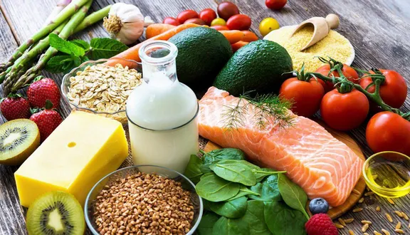 Top 5 kem dưỡng trắng da chống lão hóa cho nàng sau 25 tuổi