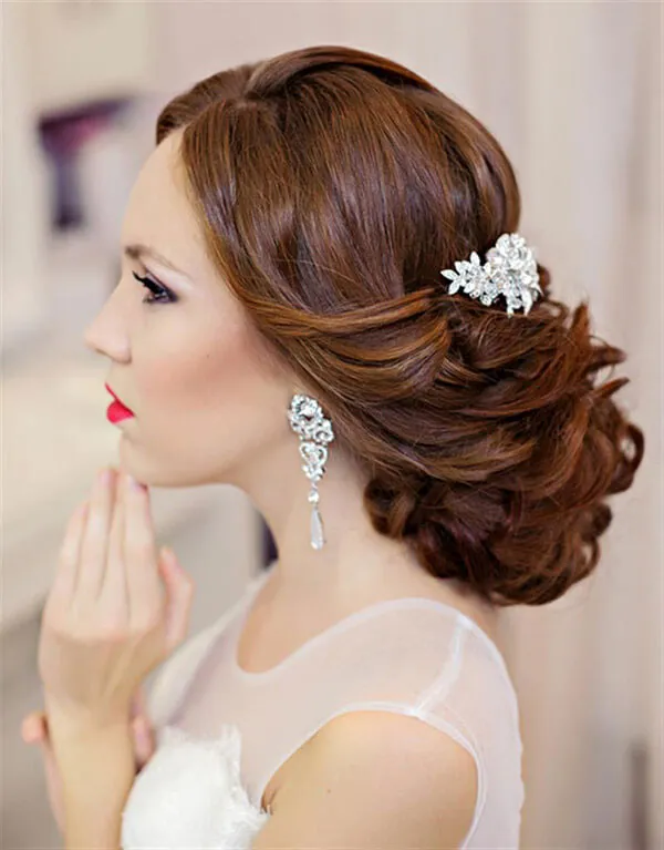 Top 21 kiểu tóc vô cùng đẹp cho mẹ cô dâu và chú rể