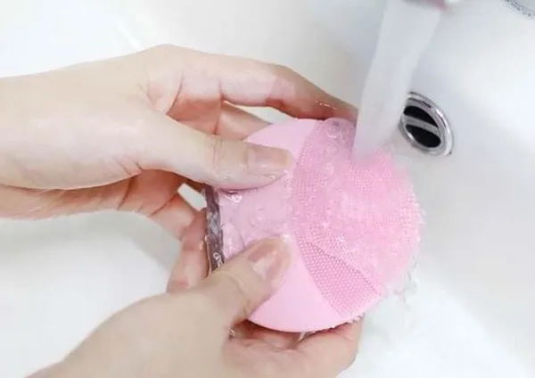 Top 11 máy rửa mặt cho nam dễ sử dụng được yêu rất thích - 16