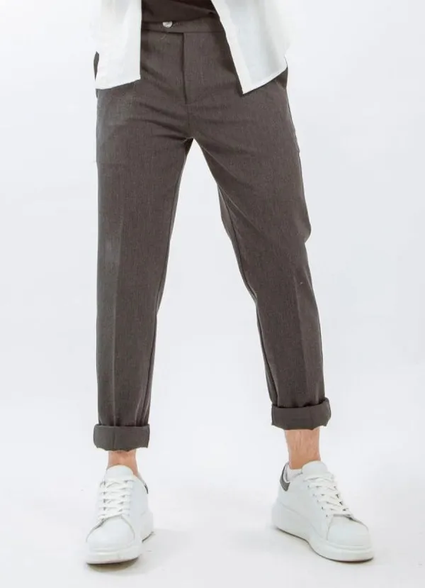 Pants là gì? Những loại Pants trong thời trang được yêu thích rộng rãi hiện nay