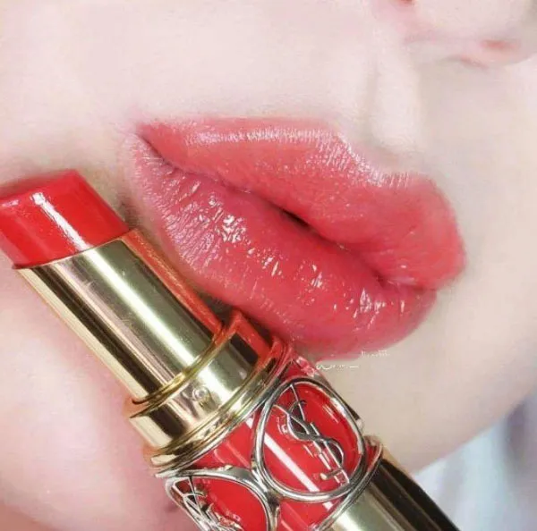 Top 10 son dưỡng không bóng được chị em ưa chuộng hiện nay 2