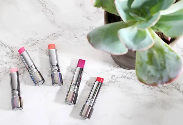 Top 10 son dưỡng không bóng được chị em ưa chuộng hiện nay 8