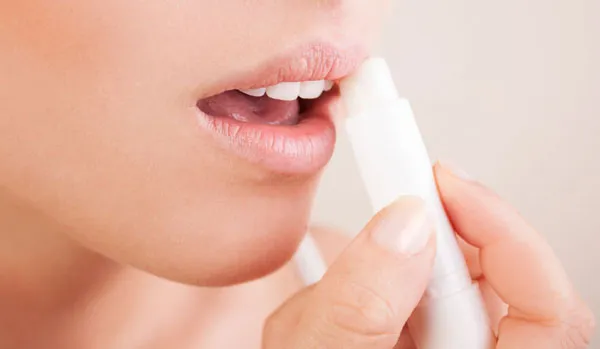 Top 10 thỏi son siêu lì ăn uống không trôi nàng nào cũng thích - 20