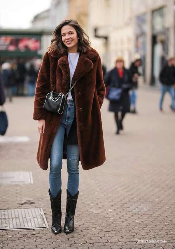 10 outfit với áo khoác lông sành điệu cho hội chị em ngày đông