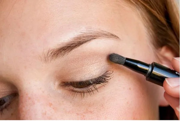 5 cách trang điểm mắt siêu đẹp cho người mới bắt đầu
