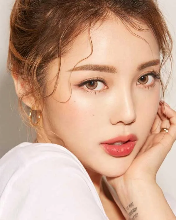 5 cách trang điểm mắt siêu đẹp cho người mới bắt đầu