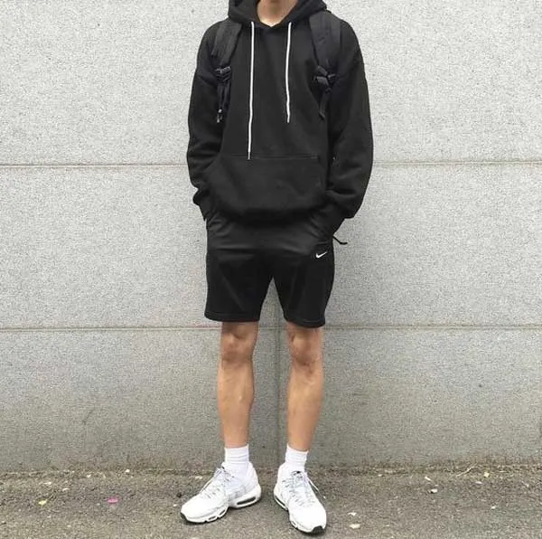 Gợi ý 12 cách phối đồ với áo hoodie nam đẹp và chất