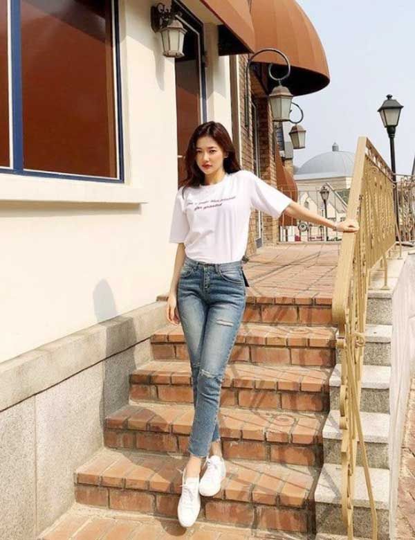 Bỏ túi 13+ cách tạo dáng chụp ảnh đứng cực xinh cho nàng