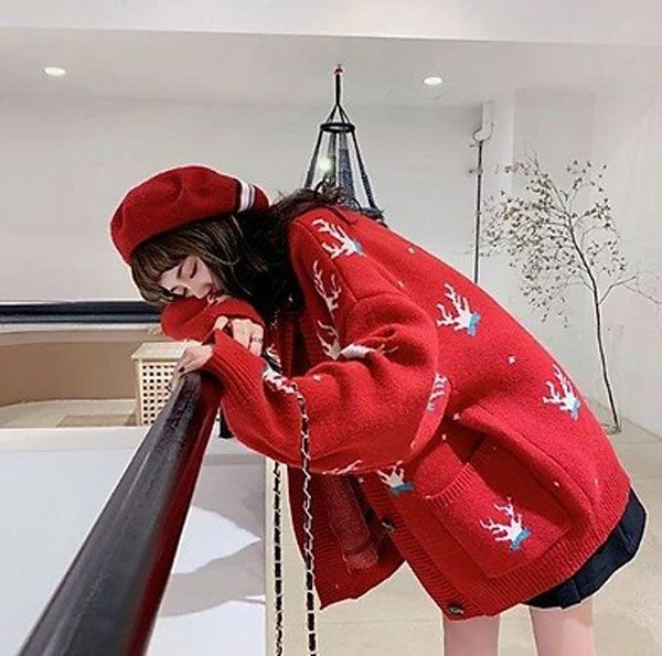 Top 5 kiểu tạo dáng với cây thông Noel “hút nghìn like”
