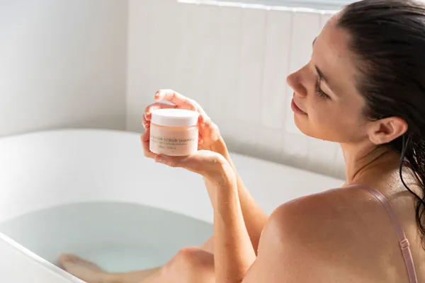 7 cách tẩy da chết cho da đầu giúp tóc khỏe đẹp từ thiên nhiên