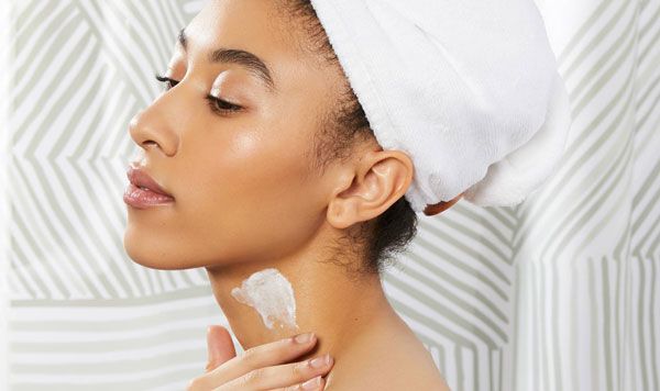 9 cách xóa nếp nhăn ở vùng da cổ hiệu quả và thân thiện với làn da - 6