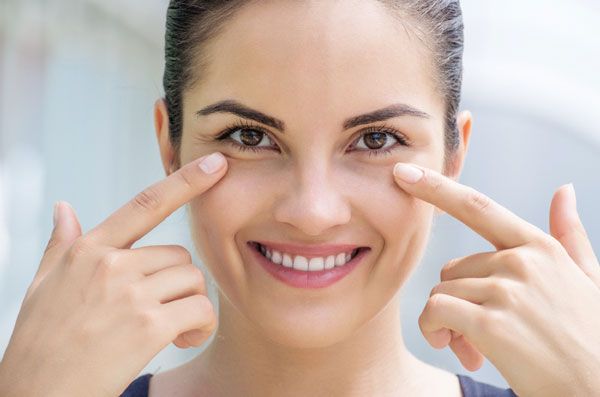 16 cách hỗ trợ cải thiện da khô quanh mắt hiệu quả tại nhà