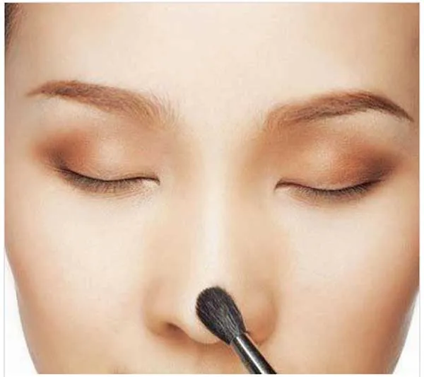 Hướng dẫn cách đánh highlight từ các chuyên gia makeup nổi bật