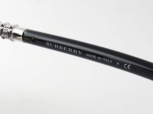 Top 18 mẫu mắt kính Burberry chính hãng cực sang hợp với mọi gương mặt
