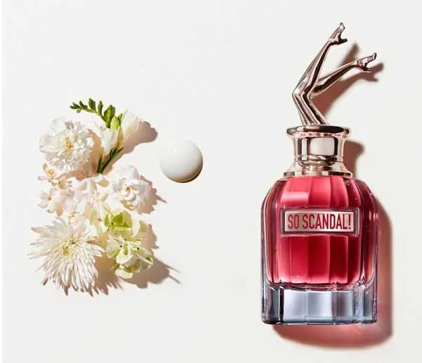 Review nước hoa So Scandal với mùi hương quyến rũ - 4