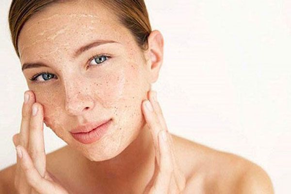 Gợi ý 10 sữa rửa mặt kiềm dầu nhờn hiệu quả và tốt cho da 6