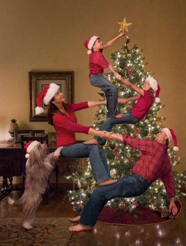 Top 5 kiểu tạo dáng với cây thông Noel “hút nghìn like”