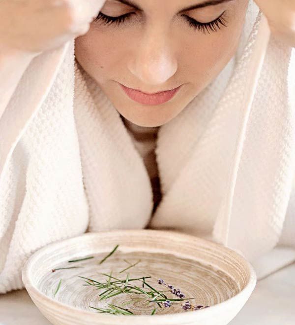 Hướng dẫn 3 cách xông hơi mặt hỗ trợ làm sạch mụn làm sạch da tại nhà - 1