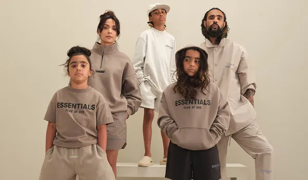 Gợi ý 4 mẫu áo Fear Of God Essentials làm khuynh đảo giới trẻ thời gian vừa qua - 1