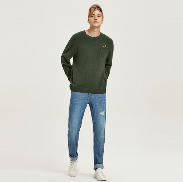 Áo sweater là gì? Top 9 mẫu áo sweater nam mẫu trendy năm 2025