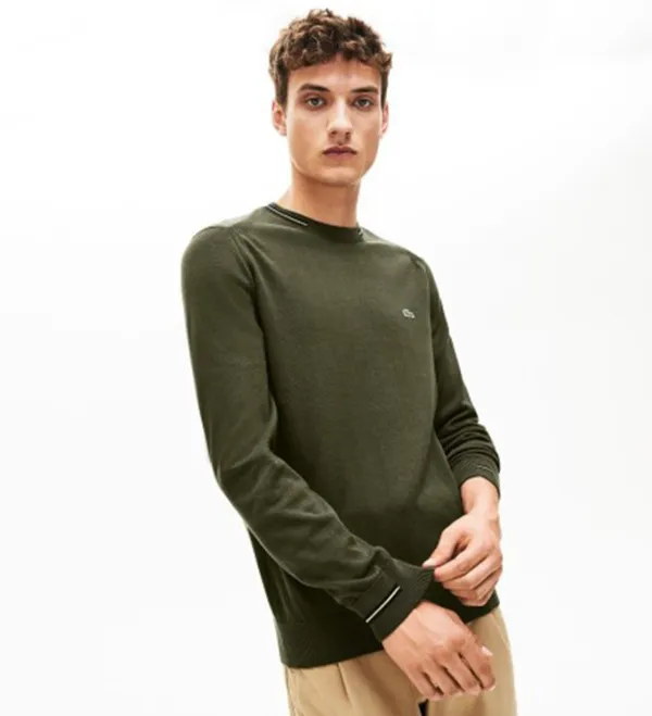 Áo sweater là gì? Top 9 mẫu áo sweater nam mẫu trendy năm 2025