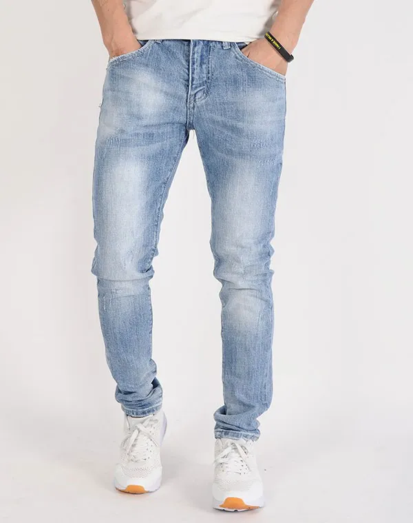 Cách chọn quần Jean nam uy tín theo bảng size và số đo